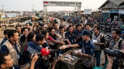 Warga Soroti Proyek Normalisasi dan Betonisasi Pangkalan Teluk Naga, Muncul Dugaan Pembagian Uang kepada Wartawan